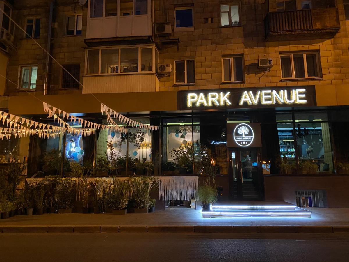 Kharkiv Center Apartment On Hoholya Str, Poetry Square Bagian luar foto